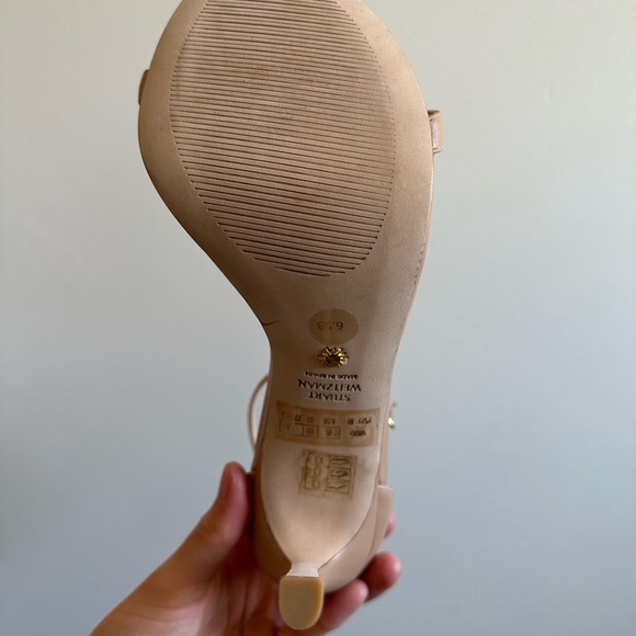 Nude SW - Picture 2 of 3